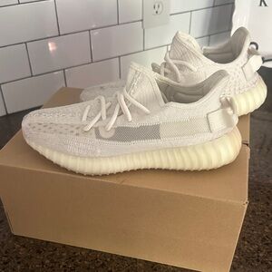 Yeezy Boost 350 V2